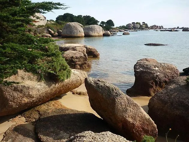 Appartement A Cote Du Port De Ploumanac'H Perros-Guirec Apartman